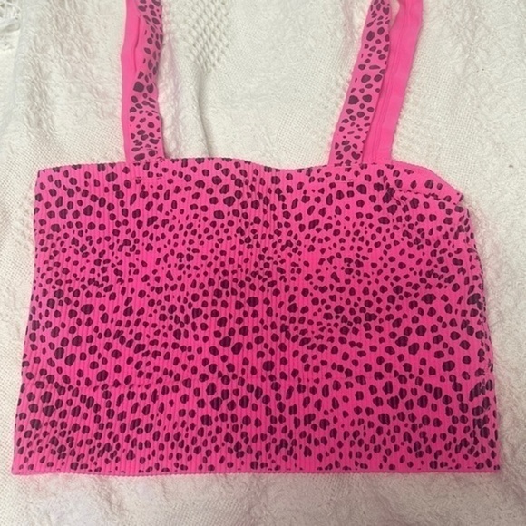 Tank - Picture 2 of 3